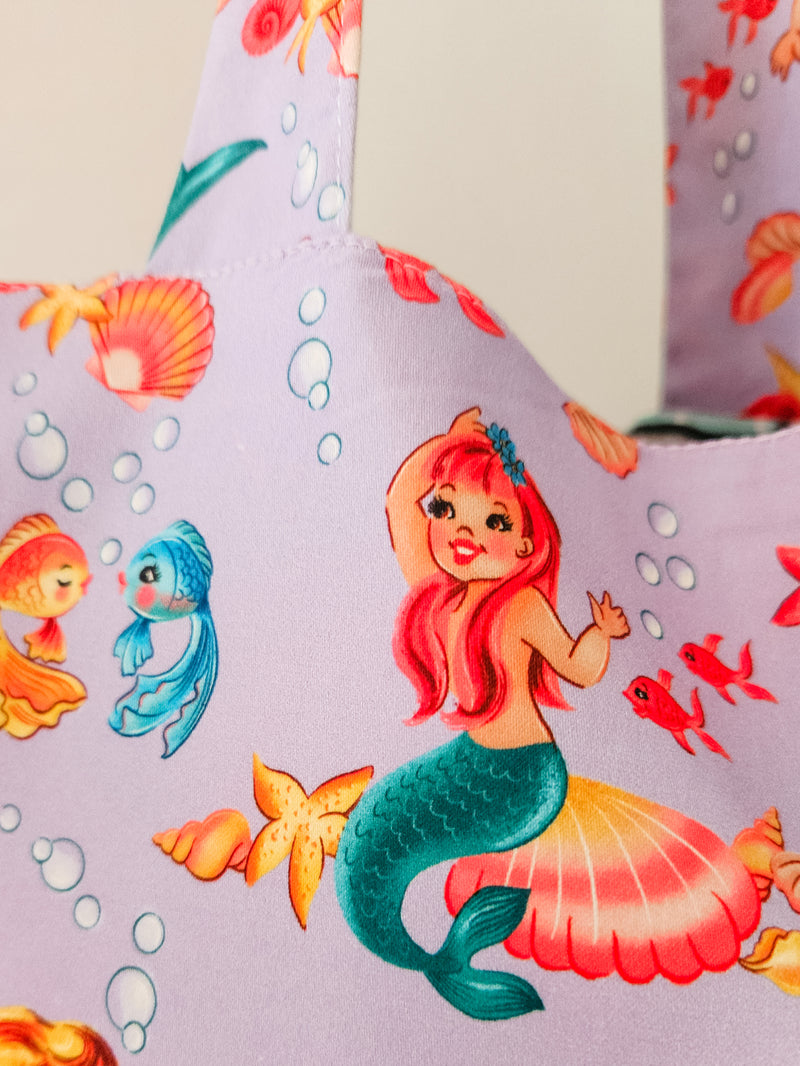 Mermaids print tote bag